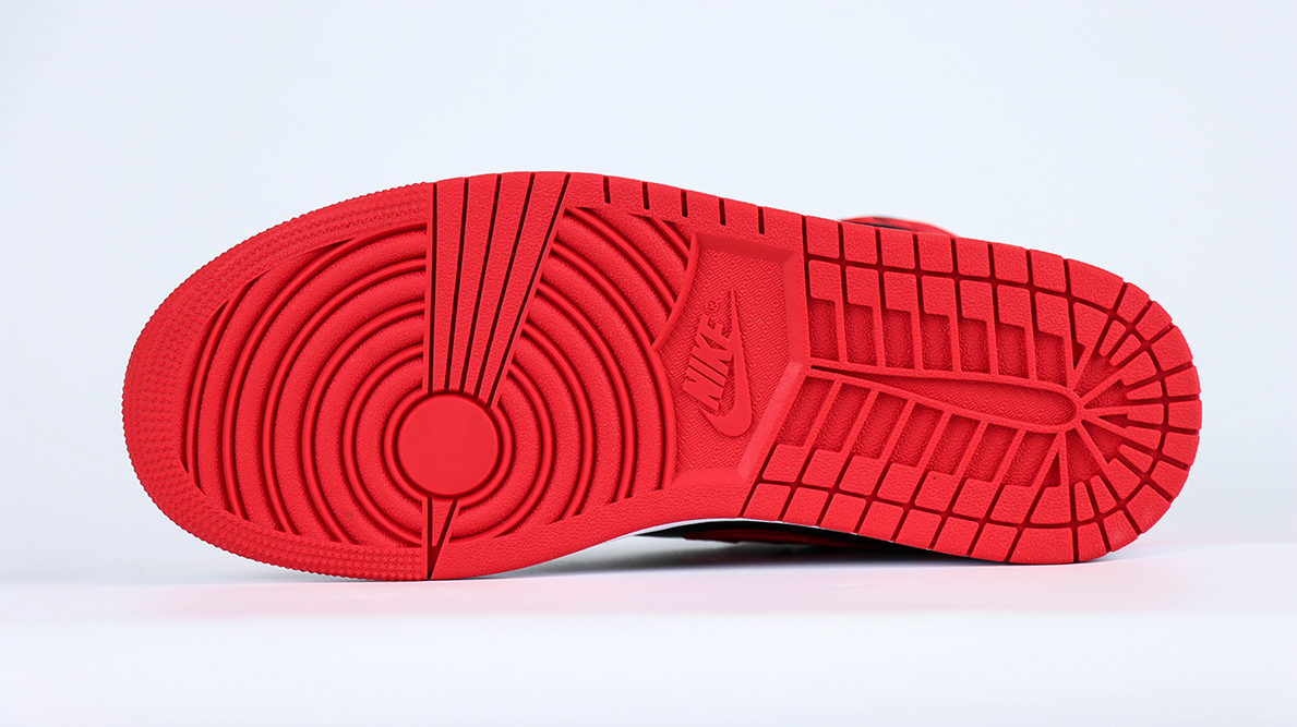 Air Jordan 1 Retro High OG ‘Satin Bred’ Reps - Image 5