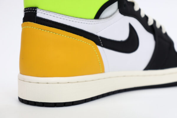 AIR JORDAN 1 HIGH OG VOLT GOLD REPLICA - Image 7