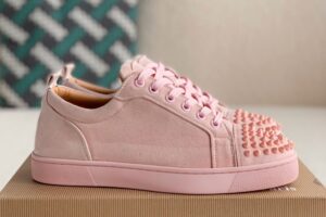 Christian Louboutin Louis Junior Spikes Suede Pink