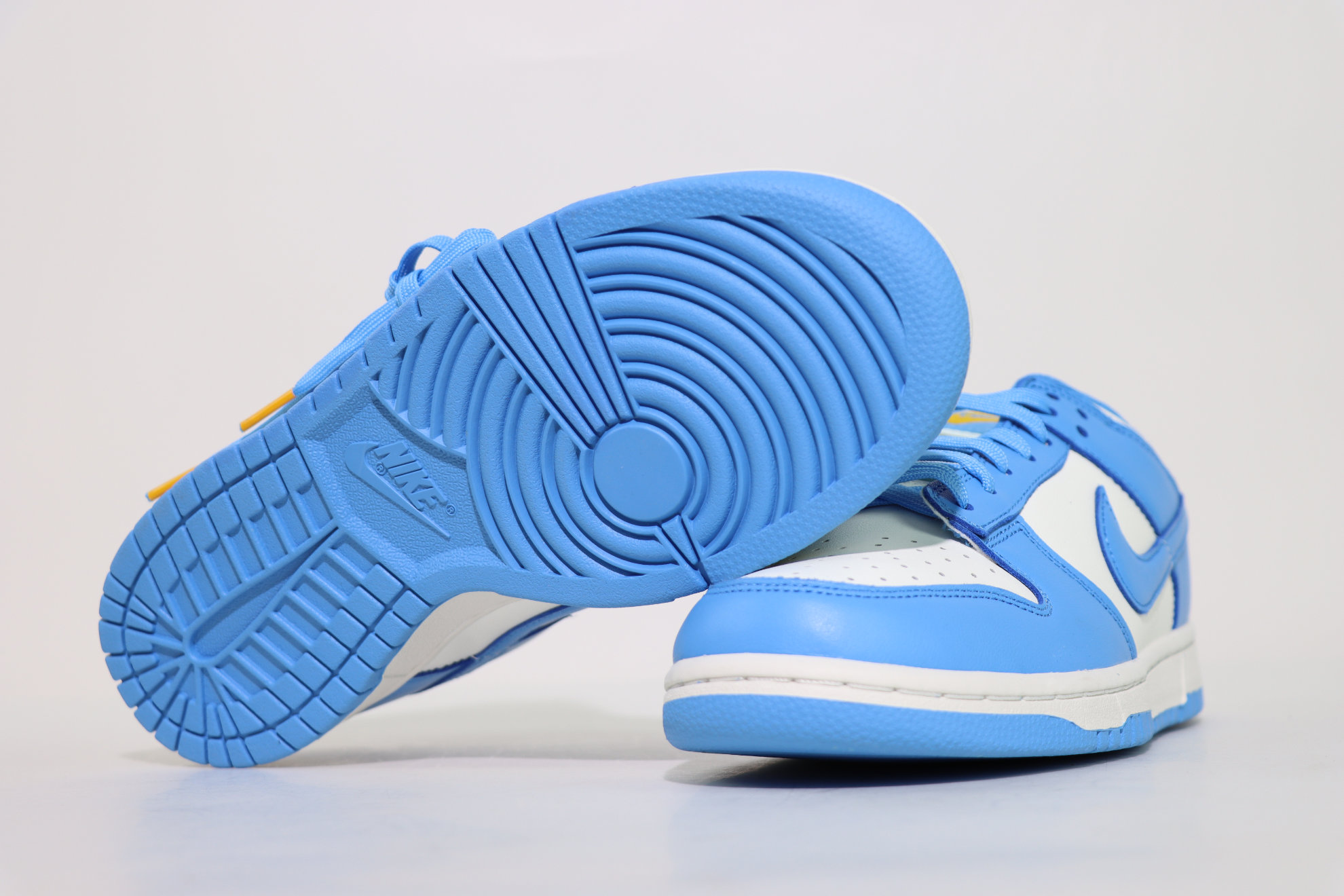 Dunk Low Coast (Women’s) Reps Shoes - Image 6