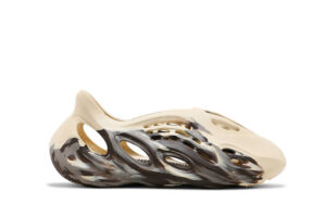 Yeezy Foam Runner ‘MX Cream Clay’