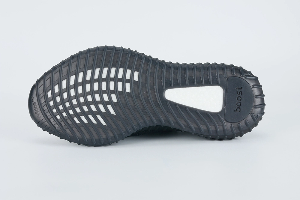 Yeezy Boost 350 V2 Core Black Red (2016/2022) - Image 4