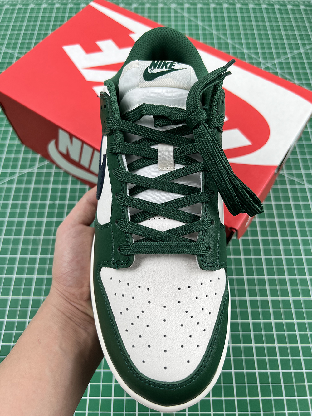 Dunk Low SE Lottery Pack Malachite Green - Image 7