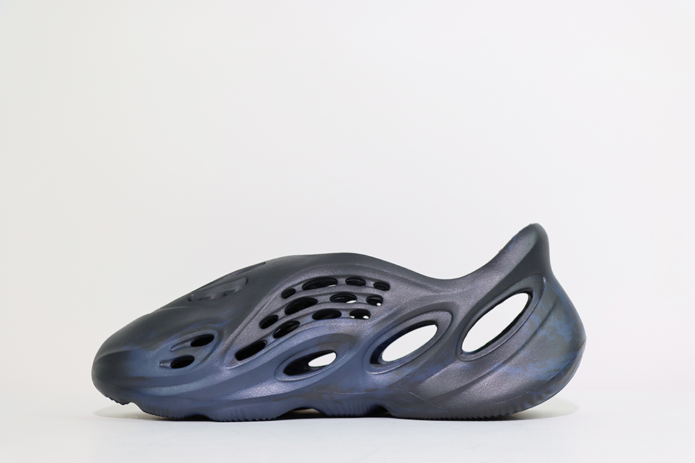 Yeezy Foam Runner ‘Mineral Blue’ Replica - Image 3