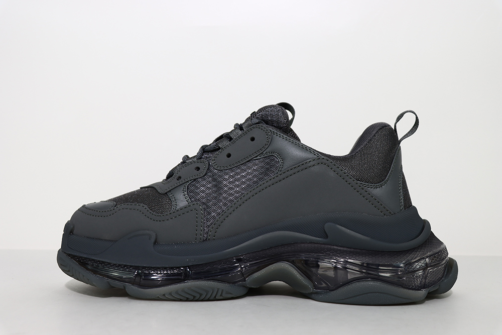 BALENCIAGA TRIPLE S SNEKAER “Dark Gray” Replica - Image 4