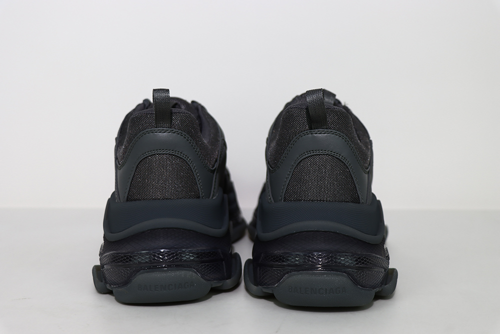 BALENCIAGA TRIPLE S SNEKAER “Dark Gray” Replica - Image 3