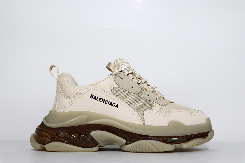 BALENCIAGA TRIPLE S SNEKAER “Milky white” - Image 3