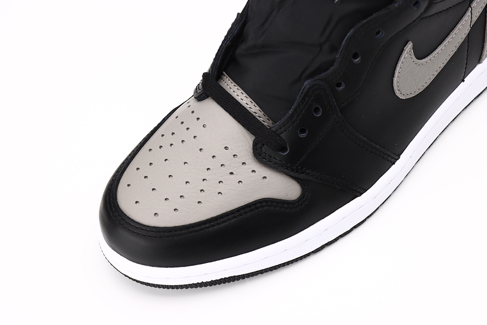 AIR JORDAN 1 SHADOW “ - Image 4