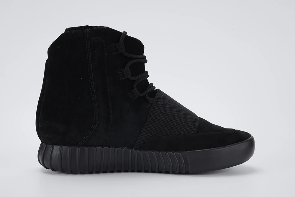 750 Triple Black - Image 4
