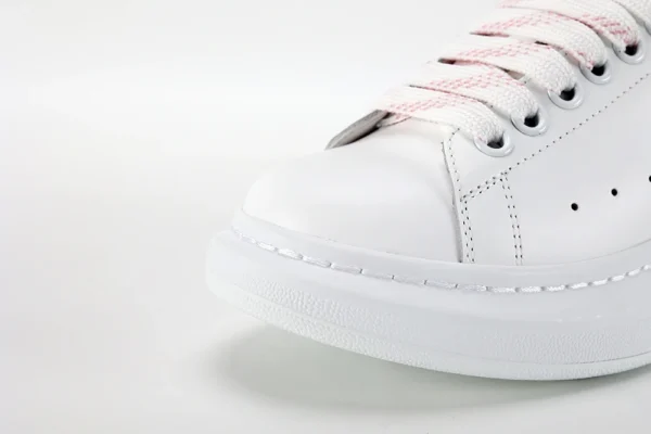 McQueen Oversized Pink Crocodile - Image 9