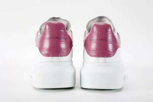 McQueen Oversized Pink Crocodile - Image 6