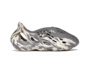 Yeezy Foam Runner ‘MXT Moon Grey Replica