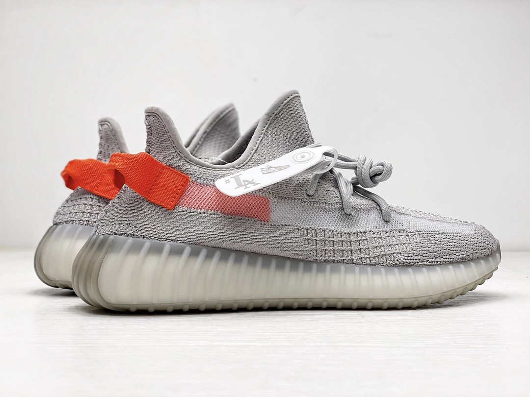 YEEZY 350 V2 “TAIL LIGHT” REPLICA - Image 5