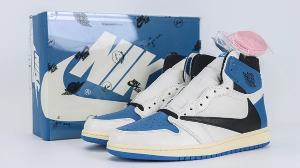 Travis Scott Fragment Design Jordan 1 High Reps - Image 3