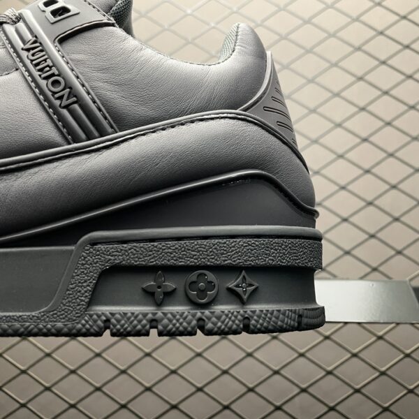 LOUIS VUITTON Trainer Low Top Board Shoes Black Gray - Image 6
