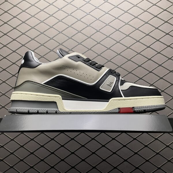 LOUIS VUITTON Trainer Low Top Board Shoes Black Gray - Image 4
