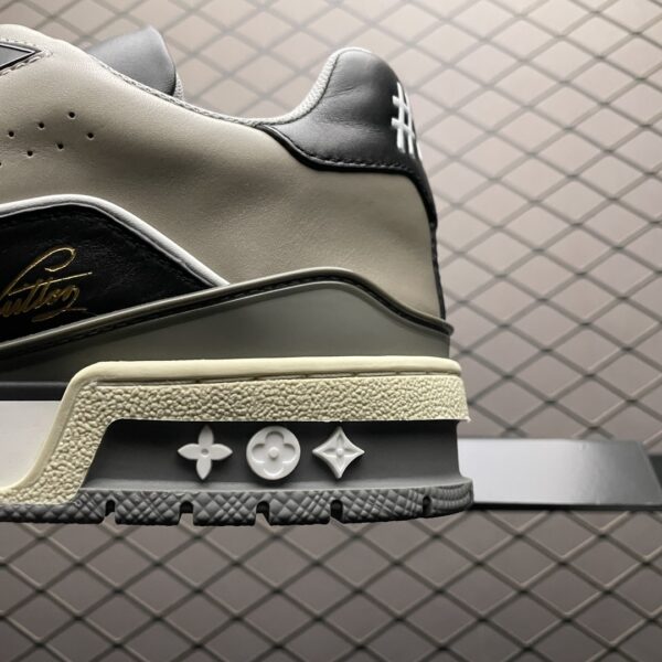 LOUIS VUITTON Trainer Low Top Board Shoes Black Gray - Image 7