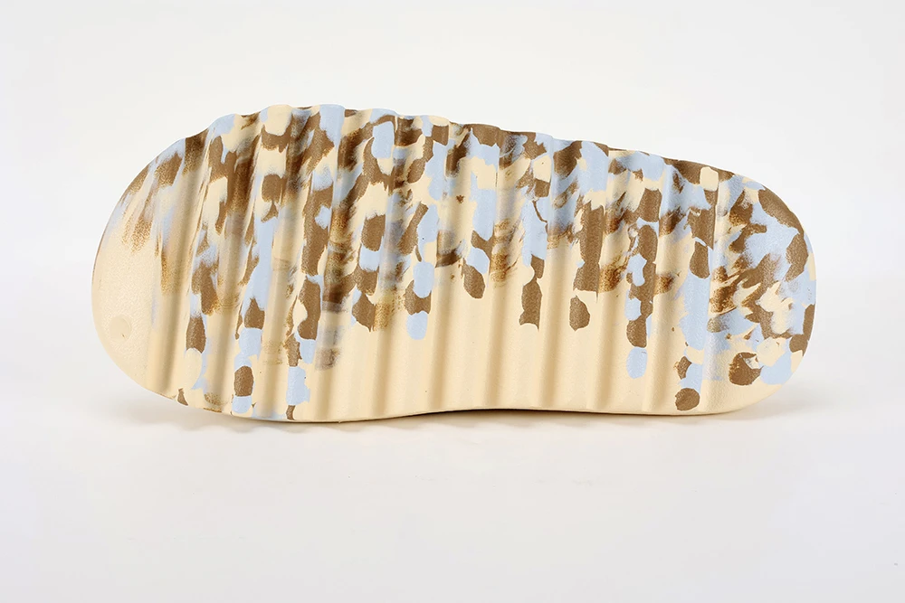 YEEZY SLIDE DESSAN - Image 5