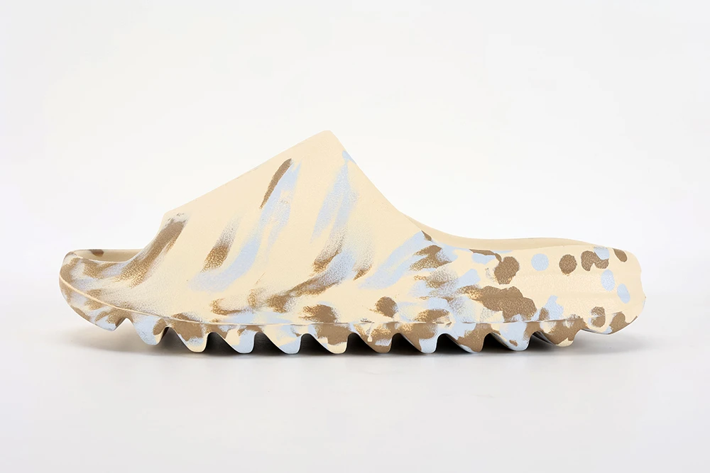 YEEZY SLIDE DESSAN - Image 4